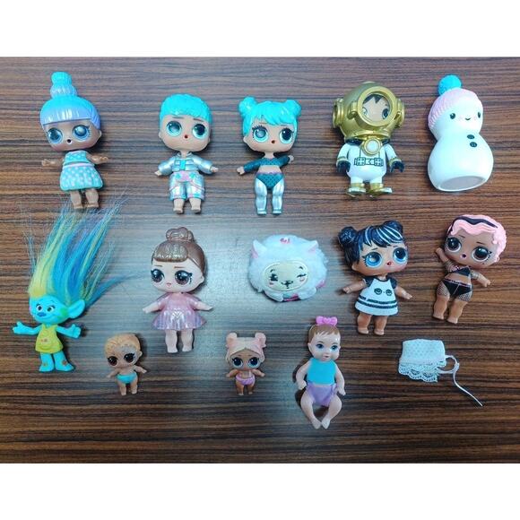 Toy L O L Mini Figurines Girls Boys Baby Random Lot Of 14 - Picture 2 of 10